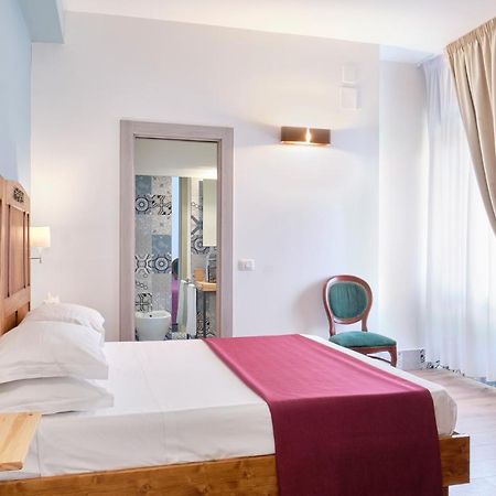 La Via Del Porto Charme Rooms Агрополі Екстер'єр фото