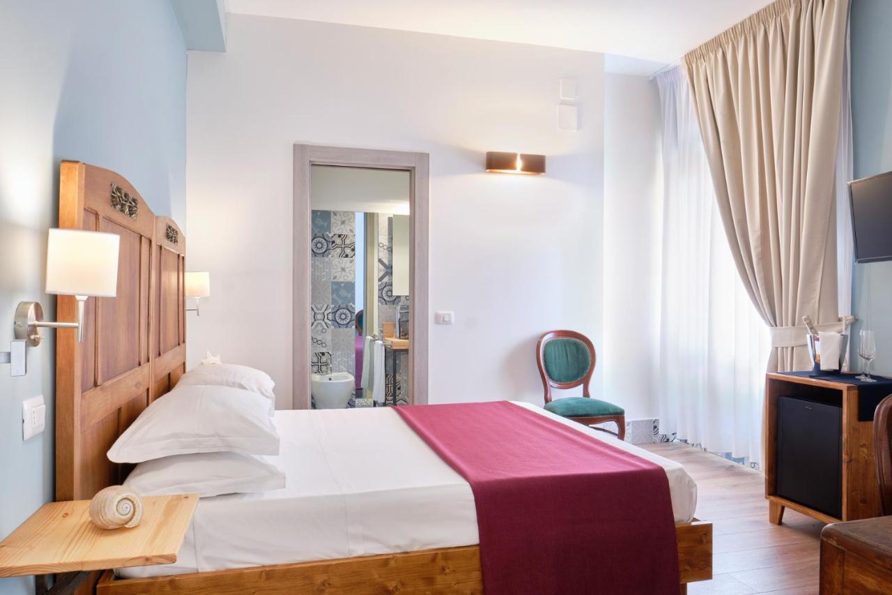 La Via Del Porto Charme Rooms Агрополі Екстер'єр фото